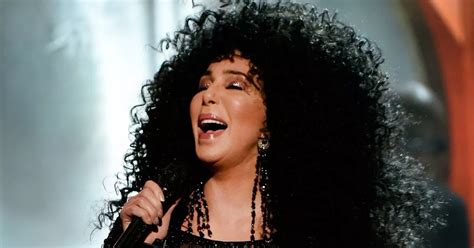 Feb 23, 2018 · Watch Cher Show Off Her Insane Body at 71 in a Throwback Catsuit. Talk about turning back time! From sheer bodysuits to barely-there dresses, we have come to expect nothing less than jaw-dropping ... 